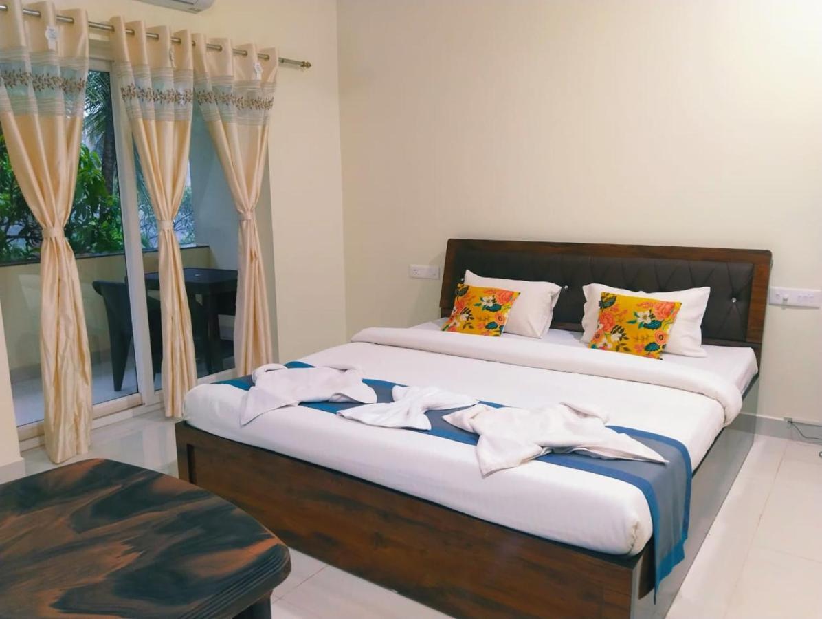 Hotel Silver Waves And Resorts